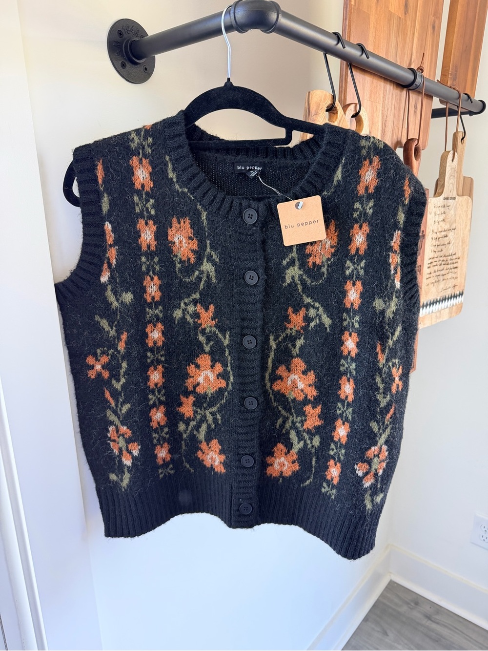 Blu Pepper NWT Floral Button-Front Sweater Vest